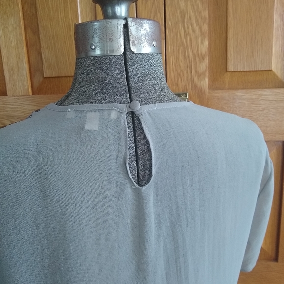 Lucca Couture gray studded collar sheer chiffon short sleeve top - Picture 9 of 12